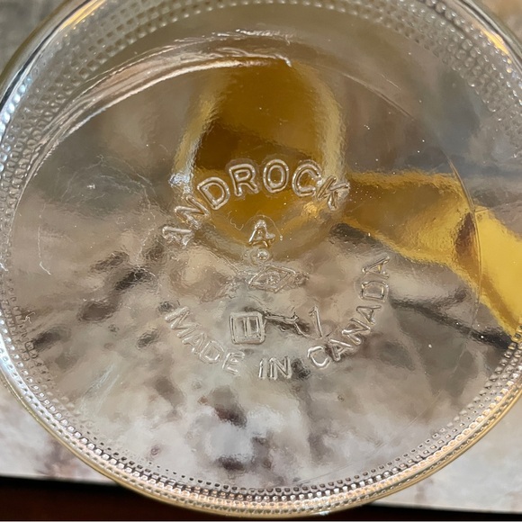 Vtg Glass Syrup Pitcher Harvest Gold Plastic Lid Restaurant Ware Androck CANADA - Picture 3 of 5